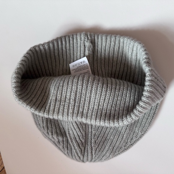 J. CREW Cashmere Men's Beanie Grey O/S - Picture 4 of 7